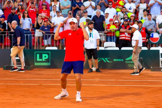 Tenis, Chile vs Serbia. Copa Davis 2026. El capitan de Chile Nicolas Massu es fotografiado, durante el partido de sinles de la Copa Davis valido por el Grupo Mundial, disputado en el Court Central Anita Lizana,Paque Estadio Nacuonal de Santiago, Chile. 07 02 2026 Pepe Alvujar Photosport Tenis, Chile vs Serbia. Copa Davis 2026. Chilean captain Nicolas Massu is pictured during the Davis Cup singles match valid for the World Group, played at the Anita Lizana Central Court, National Stadium Park in Santiago, Chile. 07 02 2026 Pepe Alvujar Photosport Chile vs Serbia dia 2, Copa Davis 2026