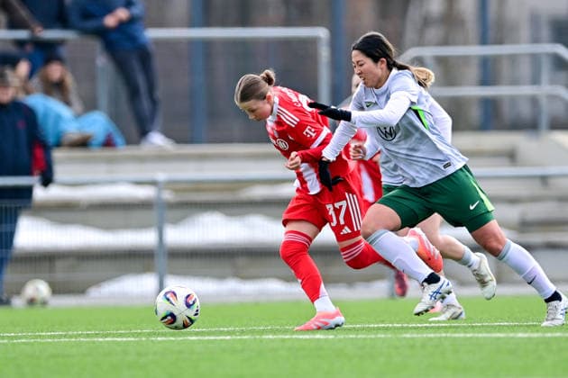 v li Clara Choisy FCB, 37 Hitomi Yamaue Wolfsburg, 23 in duel, duel, tackle, dynamic, action, action, 08 02 2026, Munich Germany , Football,2 Women Bundesliga, FC Bayern München II VfL Wolfsburg II, DFB DFL REGULATIONS PROHIBIT ANY USE OF PHOTOGRAPHS AS IMAGE SEQUENCES AND OR QUASI VIDEO xslx