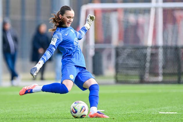 Nelly Smolarczyk Goalkeeper, Wolfsburg, 12 on the ball, cropped image, single image, action, action, 08 02 2026, Munich Germany , Soccer,2 Women Bundesliga, FC Bayern München II VfL Wolfsburg II, DFB DFL REGULATIONS PROHIBIT ANY USE OF PHOTOGRAPHS AS IMAGE SEQUENCES AND OR QUASI VIDEO xslx