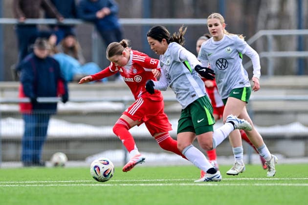 v li Clara Choisy FCB, 37 Hitomi Yamaue Wolfsburg, 23 in duel, duel, tackle, dynamic, action, action, 08 02 2026, Munich Germany , Football,2 Women Bundesliga, FC Bayern München II VfL Wolfsburg II, DFB DFL REGULATIONS PROHIBIT ANY USE OF PHOTOGRAPHS AS IMAGE SEQUENCES AND OR QUASI VIDEO xslx