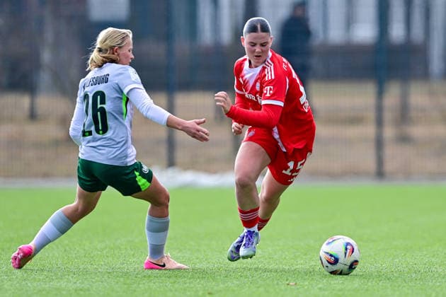 v li Annika Mueller Wolfsburg, 26 Laura Dafinger FCB, 15 in duel, duel, tackle, dynamic, action, action, 08 02 2026, Munich Germany , Football,2 Women Bundesliga, FC Bayern München II VfL Wolfsburg II, DFB DFL REGULATIONS PROHIBIT ANY USE OF PHOTOGRAPHS AS IMAGE SEQUENCES AND OR QUASI VIDEO xslx