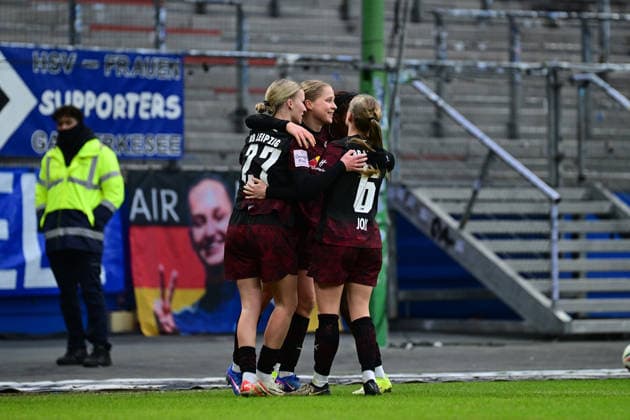 Soccer I Women I Season 2025 2026 I Bundesliga I 17 Matchday I Hamburger SV RB Leipzig I 08 02 2026 Cheers, excitement, enthusiasm, euphoria, joy, happiness, cheerfulness at Marlene Müller 27, RB Leipzig Emilia Asgeirsdottir 8, RB Leipzig Lou Ann Joly 6, RB Leipzig Hamburg Volkspark, Volksparkstadion, stadium, Volkspark Stadion Hamburg Germany Copyright: xLobeca FelixxSchlikisx