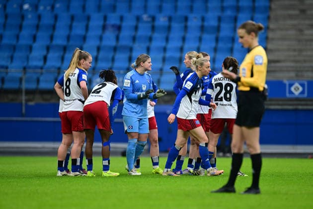 Soccer I Women I Season 2025 2026 I Bundesliga I 17 Matchday I Hamburger SV RB Leipzig I 08 02 2026 Looks disappointed, saddened, depressed, frustrated, crestfallen, offended, dejected, dissatisfied, disillusioned, bad-tempered Hamburger SV Frauen Hamburg Volkspark, Volksparkstadion, stadium, Volkspark Stadion Hamburg Germany Copyright: xLobeca FelixxSchlikisx