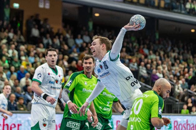 Mathias Gidsel Fuechse Berlin, 19 David Cyrill Akakpo HSG Wetzlar, 20 , Nikola Grahovac HSG Wetzlar, 02 , Nikola Grahovac HSG Wetzlar, 02 wins GER, HSG Wetzlar vs Fuechse Berlin, Handball, 1 Bundesliga Men, Matchday 20, Season 2025 2026, 11 02 2026 GER, HSG Wetzlar vs Fuechse Berlin, Handball, 1 Bundesliga Men, Matchday 20, Season 2025 2026, 11 02 2026 Wetzlar Copyright: xEibner-Pressefoto GerhardxWingenx EP_GWR