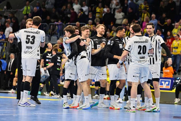 Kiel players celebrate victory against Rhein Neckar Loewen GER, Rhein Neckar Loewen vs THW Kiel, Handball, Daikin Handball Bundesliga, Matchday 20, Season 2025 2026, 11 02 2026 GER, Rhein Neckar Loewen vs THW Kiel, Handball, Daikin Handball Bundesliga, Matchday 20, Season 2025 2026, 11 02 2026 Mannheim Copyright: xEibner-Pressefoto RenexWeissx EP_RWS