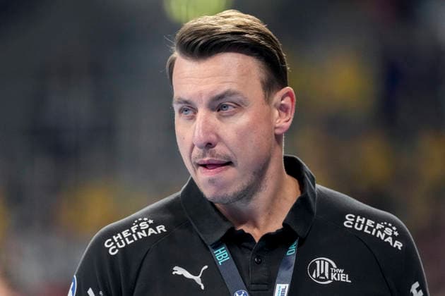 Filip Jicha coach, head coach, THW , single picture, single photo, action, action, 11 02 2026, Mannheim Germany , Handball, Bundesliga, Rhein Neckar Löwen THW Kiel xozx