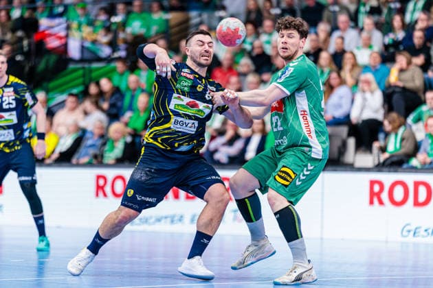 v l Jannik Kohlbacher Rhein Neckar Loewen, 80 , Philipp Vorlicek GWD Minden, 22 GER, GWD Minden vs Rhein Neckar Loewen, Handball, 1 Bundesliga, 21 Matchday, Season 2025 2026, 14 02 2026 GER, GWD Minden vs Rhein Neckar Loewen, Handball, 1 Bundesliga, 21 Matchday, Season 2025 2026, 14 02 2026 Minden Copyright: xEibner-Pressefoto JanxRollingerx EP_JSK