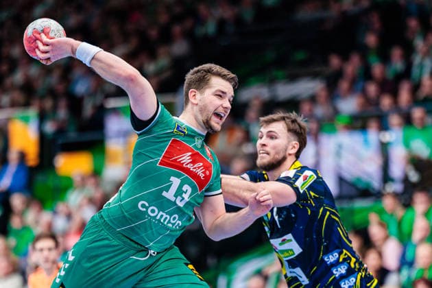 v l Ian Weber GWD Minden, 13 , Steven Plucnar Jacobsen Rhein Neckar Loewen, 09 GER, GWD Minden vs Rhein Neckar Loewen, Handball, 1 Bundesliga, 21 Matchday, Season 2025 2026, 14 02 2026 GER, GWD Minden vs Rhein Neckar Loewen, Handball, 1 Bundesliga, 21 Matchday, Season 2025 2026, 14 02 2026 Minden Copyright: xEibner-Pressefoto JanxRollingerx EP_JSK