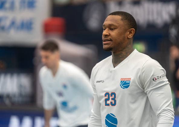Charles Callson Syntainics MBC, 23 warming up Syntainics MBC vs Rostock Seawolves, Basketball, Basketball Bundesliga, 20 Matchday, Season 2025 2026, 15 02 2026 Syntainics MBC vs Rostock Seawolves, Basketball, Basketball Bundesliga, 20 Matchday, Season 2025 2026, 15 02 2026 Weißenfels Copyright: xEibner-Pressefoto PiaxSchindlerx EP_PSR