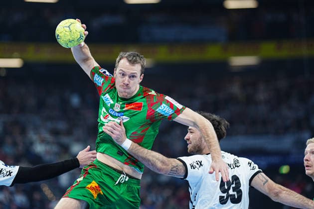 Felix Claar SC Magdeburg, 07 , Veron Nacinovic THW Kiel, 93 GER, THW Kiel vs SC Magdeburg, Handball, 1 Bundesliga, Matchday 21, Season 2025 2026, 15 02 2026 GER, THW Kiel vs SC Magdeburg, Handball, 1 Bundesliga, Matchday 21, Season 2025 2026, 15 02 2026 Kiel Copyright: xEibner-Pressefoto MarcelxvonxFehrnx EP_MFN