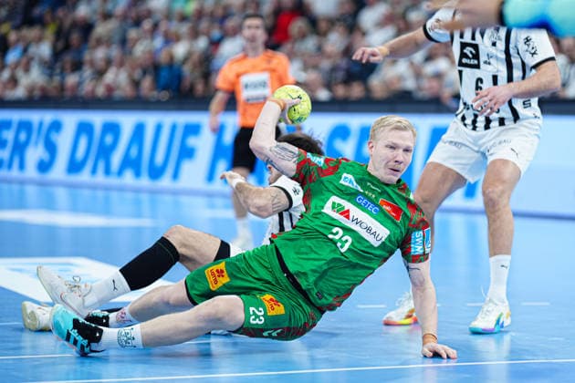 Throw Goal Magnus Saugstrup SC Magdeburg, 23 GER, THW Kiel vs SC Magdeburg, Handball, 1 Bundesliga, Matchday 21, Season 2025 2026, 15 02 2026 GER, THW Kiel vs SC Magdeburg, Handball, 1 Bundesliga, Matchday 21, Season 2025 2026, 15 02 2026 Kiel Copyright: xEibner-Pressefoto MarcelxvonxFehrnx EP_MFN