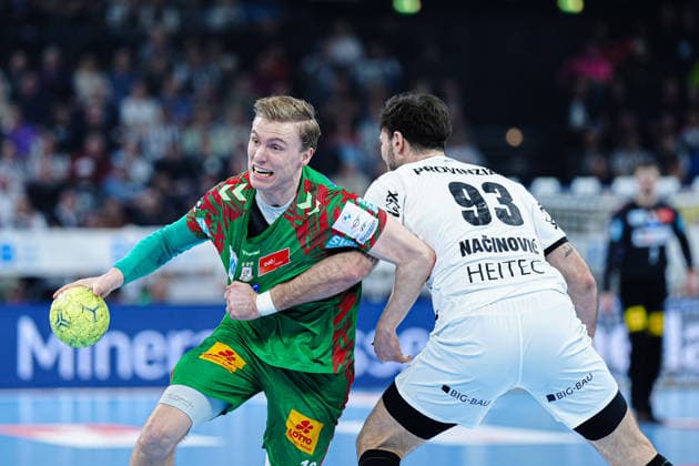 Gisli Kristjansson SC Magdeburg, 10 , Veron Nacinovic THW Kiel, 93 GER, THW Kiel vs SC Magdeburg, Handball, 1 Bundesliga, Matchday 21, Season 2025 2026, 15 02 2026 GER, THW Kiel vs SC Magdeburg, Handball, 1 Bundesliga, Matchday 21, Season 2025 2026, 15 02 2026 Kiel Copyright: xEibner-Pressefoto MarcelxvonxFehrnx EP_MFN