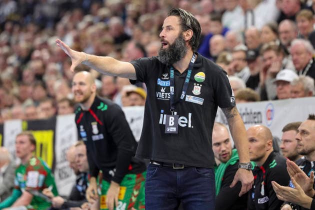 Coach Bennet Wiegert SC Magdeburg gestures, DAIKIN Handball Bundesliga, THW Kiel v SC Magdeburg, Wunderino Arena on February 15, 2026 in Kiel, Germany Photo by Marco Steinbrenner DeFodi Images Coach Bennet Wiegert SC Magdeburg gestures, DAIKIN Handball Bundesliga, THW Kiel v SC Magdeburg, Wunderino Arena, February 15, 2026 in Kiel, Germany Photo by Marco Steinbrenner DeFodi Images