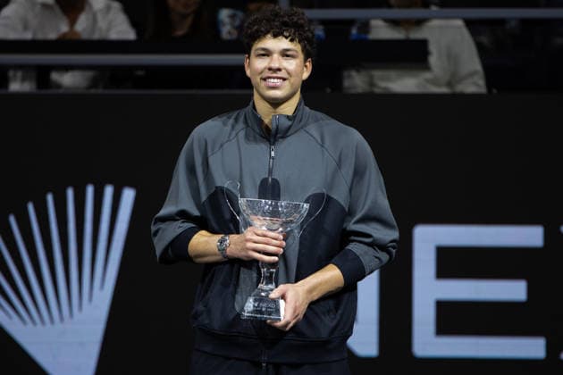 February 15, 2026, Frisco, Texas, USA: BEN SHELTON (USA) poses a for a photo after a menâ€⠢s singles final match at the 2026 Nexo Dallas Open at The Ford Center at The Star in Frisco, Texas. Ben Shelton won the Dallas Open singles title after defeating Taylor Fritz, 3:6, 6:3, 7:5. Tennis 2026: Dallas Open: Shelton. 3:6, 6:3, 7:5 Fritz - ZUMAh193 20260215_zsp_h193_017 Copyright: xDanielxMcGregor-Huyerx