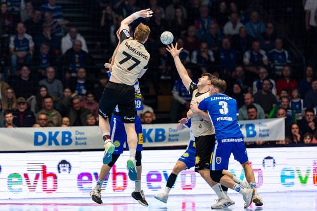 16 02 206, GER, Handball, Men, Season 25 26, Daikin 1 Bl, 21 Matchday, ThSV Eisenach Bergischer HC Johannes Wasielewski Bergischer HC , Tillman Leu ThSV Eisenach,99 , Aron Seesing Bergischer HC , Oskar Joelsson ThSV Eisenach,3 99817 Eisenach Werner Assmann Halle Am Sportp Thueringen Germany