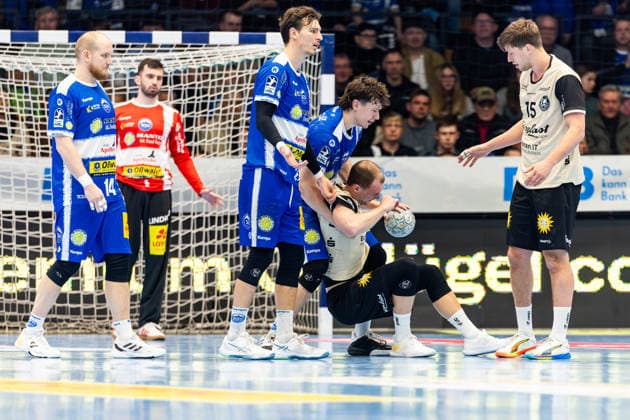 16 02 206, GER, Handball, Men, Season 25 26, Daikin 1 Bl, 21 Matchday, ThSV Eisenach Bergischer HC Fynn Hangstein Bergischer HC , Tillman Leu ThSV Eisenach,99 , Phillip Meyer ThSV Eisenach,27 99817 Eisenach Werner Assmann Halle Am Sportp Thueringen Germany