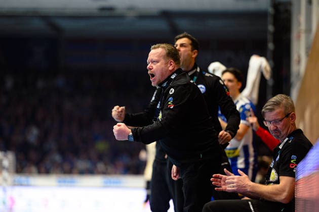 Rene Witte Managing Director, ThSV Eisenach , Cheers after block by Tillman Leu ThSV Eisenach, 99 GER, ThSV Eisenach vs Bergischer HC, 1 Daikin Handballbundesliga, Handball, Matchday 21, Season 2025 2026, 16 02 2026 GER, ThSV Eisenach vs Bergischer HC, 1 Daikin Handballbundesliga, Handball, Matchday 21, Season 2025 2026, 16 02 2026 Eisenach Copyright: xEibner-Pressefoto MartinxHerbstx EP_MHT