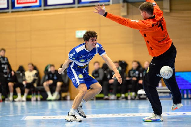 Gian Attenhofer ThSV Eisenach, 11 m Christopher Rudeck Bergischer HC, 01 GER, ThSV Eisenach v Bergischer HC, 1 Daikin Handballbundesliga, Handball, Matchday 21, Season 2025 2026, 16 02 2026 GER, ThSV Eisenach v Bergischer HC, 1 Daikin Handballbundesliga, Handball, Matchday 21, Season 2025 2026, 16 02 2026 Eisenach Copyright: xEibner-Pressefoto MartinxHerbstx EP_MHT