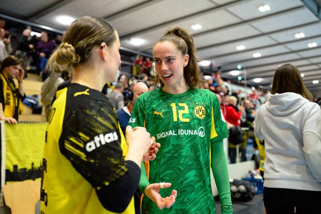 Kaja Kamp Nielsen Borussia Dortmund, 21 and Sarah Wachter Borussia Dortmund, 12 after the match GER, Thueringer HC vs Borussia Dortmund , Handball, Alsco Handball Bundesliga Women, Matchday 18, Season 2025 2026, 18 02 2026 GER, Thueringer HC vs Borussia Dortmund , Handball, Alsco Handball Bundesliga Women, Matchday 18, Season 2025 2026, 18 02 2026 Bad Langensalza Copyright: xEibner-Pressefoto MartinxHerbstx EP_MHT