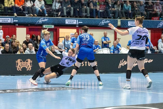 Anja Döll SUN, 59 , Toni Louisa Reinemann VfL Oldenburg, 04 , Merle Albers SUN, 39 , Sportunion Neckarsulm vs VfL Oldenburg, Handball, Women, 1 Bundesliga, Matchday 18, Season 2025 2026, 18 02 2026 Sportunion Neckarsulm vs VfL Oldenburg, Handball, Women, 1 Bundesliga, Matchday 18, Season 2025 2026, 18 02 2026 Neckarsulm Copyright: xEibner-Pressefoto ChristianaxKunx EP_CKZ