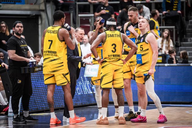 Mikko Riipinen MHP RIESEN Ludwigsburg, Head Coach Timeout, Speech to the team GER, MHP Riesen Ludwigsburg vs Syntainics MBC, Basketball Bundesliga, easycredit BBL, Matchday 21, Season 2025 2026, 19 02 2026 GER, MHP Riesen Ludwigsburg vs Syntainics MBC, Basketball Bundesliga, easycredit BBL, Matchday 21, Season 2025 2026, 19 02 2026 Ludwigsburg Copyright: xSandyxDinkelackerx EP_SDR