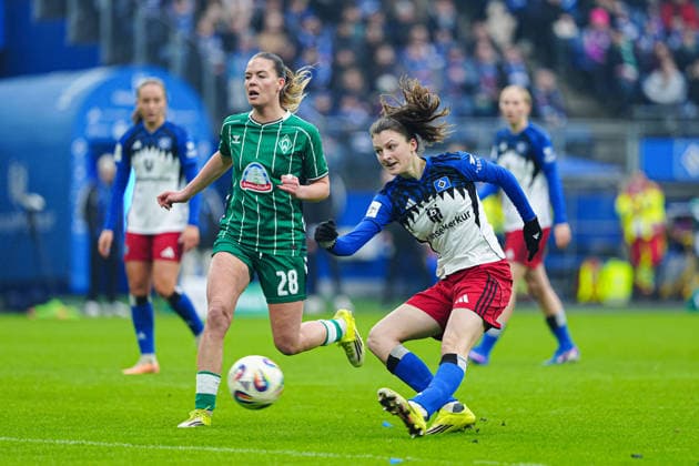 Goal shot Goal chance Lotta Wrede Hamburger SV, 32 GER, Hamburger SV vs SV Werder Bremen, Women, Football, 1 Bundesliga, Matchday 19, Season 2025 2026, 21 02 2026 GER, Hamburger SV vs SV Werder Bremen, Women, Football, 1 Bundesliga, Matchday 19, Season 2025 2026, 21 02 2026 Hamburg Copyright: xEibner-Pressefoto MarcelxvonxFehrnx EP_MFN