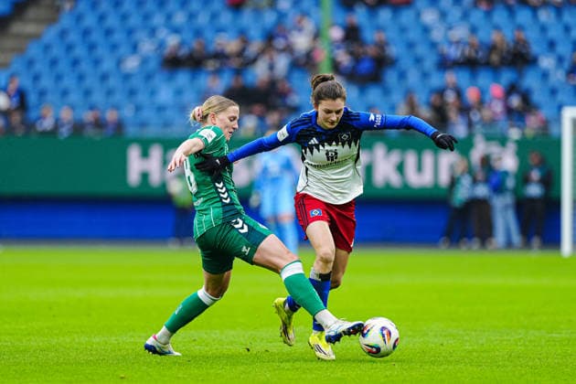 Lina Hausicke SV Werder Bremen, 18 , Lotta Wrede Hamburger SV, 32 GER, Hamburger SV vs SV Werder Bremen, Women, Football, 1 Bundesliga, Matchday 19, Season 2025 2026, 21 02 2026 GER, Hamburger SV vs SV Werder Bremen, Women, Football, 1 Bundesliga, Matchday 19, Season 2025 2026, 21 02 2026 Hamburg Copyright: xEibner-Pressefoto MarcelxvonxFehrnx EP_MFN