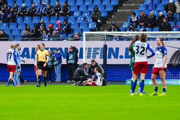Injury Pauline Machtens Hamburger SV, 28 GER, Hamburger SV vs SV Werder Bremen, Women, Football, 1 Bundesliga, Matchday 19, Season 2025 2026, 21 02 2026 GER, Hamburger SV vs SV Werder Bremen, Women, Football, 1 Bundesliga, Matchday 19, Season 2025 2026, 21 02 2026 Hamburg Copyright: xEibner-Pressefoto MarcelxvonxFehrnx EP_MFN