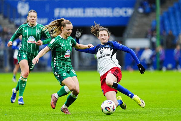 Michelle Weiss SV Werder Bremen, 15 , Lotta Wrede Hamburger SV, 32 GER, Hamburger SV vs SV Werder Bremen, Women, Football, 1 Bundesliga, Matchday 19, Season 2025 2026, 21 02 2026 GER, Hamburger SV vs SV Werder Bremen, Women, Football, 1 Bundesliga, Matchday 19, Season 2025 2026, 21 02 2026 Hamburg Copyright: xEibner-Pressefoto MarcelxvonxFehrnx EP_MFN