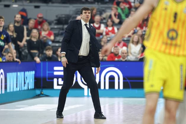 Pedro Calles Alba Berlin, Head Coach , GER, Alba Berlin vs EWE Baskets Oldenburg, Basketball, BBL Pokal, BMW TOP FOUR, Semifinal, Season 2025 2026, 21 02 2026, GER, Alba Berlin vs EWE Baskets Oldenburg, Basketball, BBL Pokal, BMW TOP FOUR, Semifinal, Season 2025 2026, 21 02 2026 Muenchen Copyright: xEibner-Pressefoto JennixMaulx EP_JML