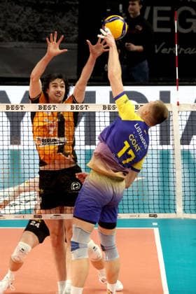 DEU, DVV, 1 VBL, BR Volleys vs Central Germany, 22 02 2026, Max Schmeling Halle, Berlin, DEU, DVV, 1 VBL, BR Volleys vs Central Germany, in the picture Nolan Flexen BR Volleys 9 , Valdas Listanskis Central Germany 17 nordphotoxGmbHx xEngler nph00076