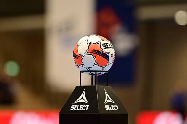 Handball I Women I Season 2025 2026 I EHF European League I VfL Oldenburg Tertnes Bergen I 22 02 2026 Icon, symbol photo, symbolic image, symbol, representation, signum, example image, sample image, reference image, sample photo, stock photo, archive photo, demonstration photo, comparison image EHF, EHF European League, ball on a stand Buxtehude Halle Nord NEW Lower Saxony Germany Copyright: xLobeca FelixxSchlikisx