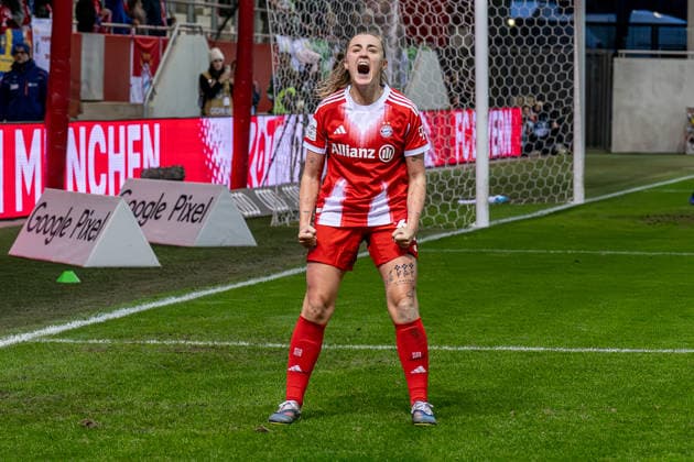 Georgia Stanway FC Bayern Muenchen Frauen, 31 celebrates her goal for 3 1 GER, FC Bayern Muenchen Frauen vs VfL Wolfsburg, Fußball, Google Pixel Frauen Bundesliga, 19 Spieltag, Saison 2025 2026, 22 02 2026 DFL DFB REGULATIONS PROHIBIT ANY USE OF PHOTOGRAPHS as IMAGE SEQUENCES and or QUASI VIDEO GER, FC Bayern Muenchen Frauen vs VfL Wolfsburg, Football, Google Pixel Frauen Bundesliga, 19 Spieltag, Saison 2025 2026, 22 02 2026 Muenchen Copyright: xEibner-Pressefoto HeikexFeinerx EP_HFR