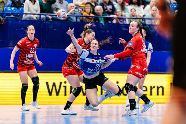 v l Fanni Horvath MOL Esztergom, 08 , Nuria Bucher HSG Blomberg Lippe, 21 , Lea Farago MOL Esztergom, 30 GER, HSG Blomberg Lippe GER vs MOL Esztergom HUN , Handball, EHF European League Women, Group Phase, 22 02 2026 GER, HSG Blomberg Lippe GER vs MOL Esztergom HUN , Handball, EHF European League Women, Group Phase, 22 02 2026 Lemgo Copyright: xEibner-Pressefoto JanxRollingerx EP_JSK