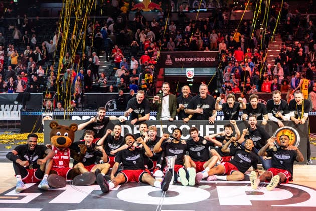 GER, BMW Top Four, Basketball BBL Cup, Final, BMA365 Bamberg Baskets ALBA Berlin 22 02 2026, SAP Garden, Munich, GER, BMW Top Four, Basketball BBL Cup, Final, BMA365 Bamberg Baskets ALBA Berlin Cup Winner BMA365 Bamberg Baskets Photo Alexander Trienitz Munich SAP Garden Bayern Germany