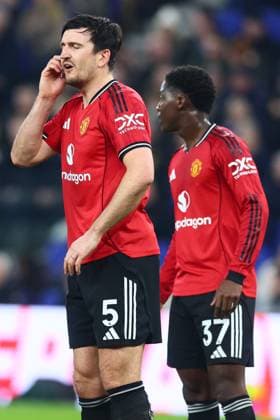 Harry Maguire of Manchester United, ManU looks dejected Everton v Manchester United, Premier League, Football, Hill Dickinson Stadium, Liverpool, UK - 23 Feb 2026Liverpool Hill Dickinson Stadium United Kingdom EDITORIAL USE ONLY No use with unauthorised audio, video, data, fixture lists, club league logos or live services. Online in-match use limited to 120 images, no video emulation. No use in betting, games or single club league player publications. Copyright: xPaulxCurrie Shutterstockx 16692802bd