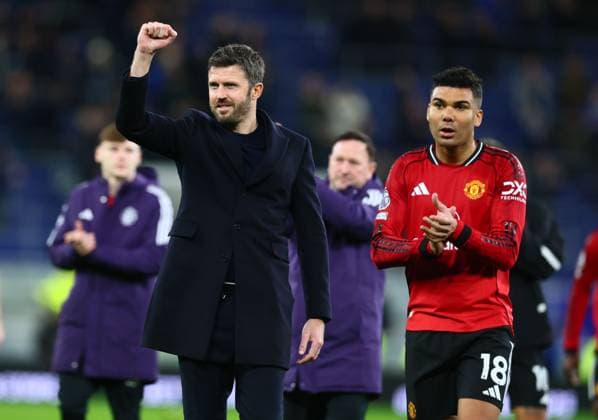 Manchester United, ManU manager Michael Carrick at the end of the match Everton v Manchester United, Premier League, Football, Hill Dickinson Stadium, Liverpool, UK - 23 Feb 2026Liverpool Hill Dickinson Stadium United Kingdom EDITORIAL USE ONLY No use with unauthorised audio, video, data, fixture lists, club league logos or live services. Online in-match use limited to 120 images, no video emulation. No use in betting, games or single club league player publications. Copyright: xPaulxCurrie Shutterstockx 16692802de