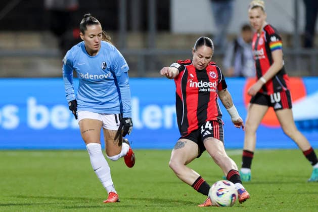 Selina Vobian SC Freiburg and Geraldine Reuteler Eintracht Frankfurt battle for the ball, Google Pixel Frauen Bundesliga, Eintracht Frankfurt v SC Freiburg, Stadion am Brentanobad, February 23, 2026 in Frankfurt, Germany Photo by Marco Steinbrenner DeFodi Images Selina Vobian SC Freiburg and Geraldine Reuteler Eintracht Frankfurt battle for the ball, Google Pixel Womens Bundesliga, Eintracht Frankfurt v SC Freiburg, Stadion am Brentanobad, February 23, 2026 in Frankfurt, Germany Photo by Marco Steinbrenner DeFodi Images DFB DFL REGULATIONS PROHIBIT ANY USE OF PHOTOGRAPHS AS IMAGE SEQUENCES AND OR QUASI VIDEO