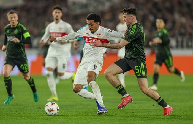 GER, Stuttgart, VfB Stuttgart vs Celtic Glasgow, Europa League, Football, UEFA, Season 2025 2026, MHP Arena, Playoffs, Second leg in picture f l Tiago Tomas VfB Stuttgart 8 , Colby Donovan Celtic Glasgow 51 DFB DFL REGULATIONS PROHIBIT ANY USE OF PHOTOGRAPHS AS IMAGE SEQUENCES AND OR QUASI VIDEO, 26 02 2026 Copyright: HMBxMedia HendrikxHamelau