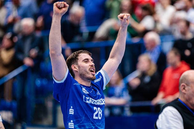 Hendrik Wagner TBV Lemgo Lippe, 28 cheers after 39 32 victory GER, TBV Lemgo Lippe vs Handball Sport Verein Hamburg, Handball, 1 Bundesliga, 23 Matchday, Season 2025 2026, 26 02 2026 GER, TBV Lemgo Lippe vs Handball Sport Verein Hamburg, Handball, 1 Bundesliga, 23 Matchday, Season 2025 2026, 26 02 2026 Lemgo Copyright: xEibner-Pressefoto JanxRollingerx EP_JSK