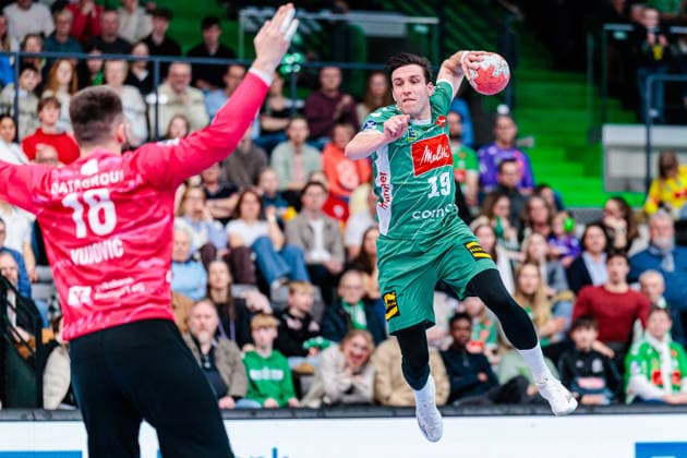 v l Miljan Vujovic TVB Stuttgart, 16 , Jakub Sterba GWD Minden, 19 GER, GWD Minden vs TVB Stuttgart, Handball, 1 Bundesliga, Matchday 23, Season 2025 2026, 01 03 2026 GER, GWD Minden vs TVB Stuttgart, Handball, 1 Bundesliga, Matchday 23, Season 2025 2026, 01 03 2026 Minden Copyright: xEibner-Pressefoto JanxRollingerx