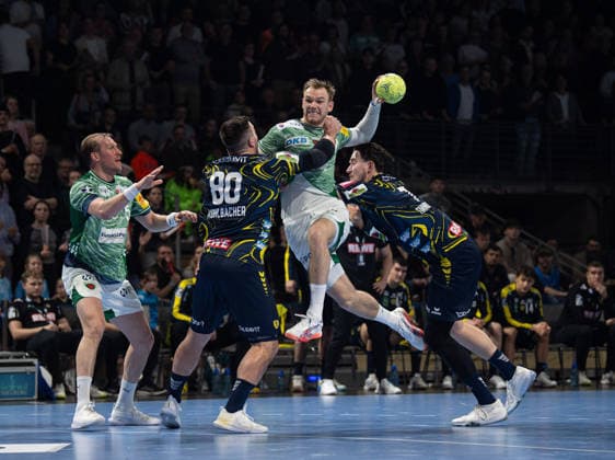 Handball, Men, Season 2025 2026, DAIKIN Handball Bundesliga 23 Matchday , Füchse Berlin Rhein Neckar Löwen, f l Max Darj Füchse Berlin , Jannik Kohlbacher Löwen , Mathias Gidsel Füchse Berlin , Robert Timmermeister Löwen , 01 03 2026, Copyright: xSebastianxRäppold MatthiasxKochx