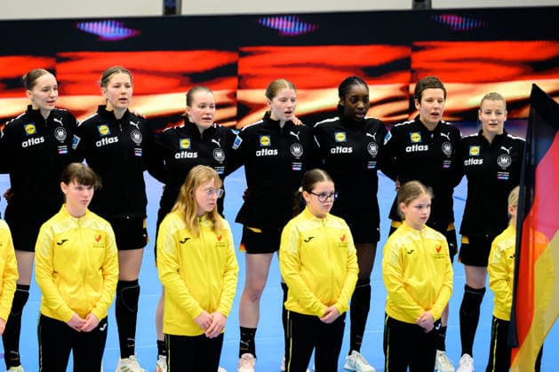 Handball, Women European Championship Qualification, Slovenia Germany, 2nd Round, Group 3, 3rd Matchday from left Nieke Kühne Kuehne Germany , Marie Steffen Germany , Lisa Antl Germany , Nina Engel Germany , Farrelle Njinkeu Germany , Alina Grijseels Germany , Antje Döll Doell Germany during the anthem Celje Slovenia