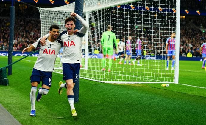 Dominic Solanke of Tottenham Hotspur celebrates scoring the opening goal with Archie Gray Tottenham Hotspur v Crystal Palace, Premier League, Football, Tottenham Hotspur Stadium, London, UK - 05 Mar 2026London Tottenham Hotspur Stadium United Kingdom EDITORIAL USE ONLY No use with unauthorised audio, video, data, fixture lists, club league logos or live services. Online in-match use limited to 120 images, no video emulation. No use in betting, games or single club league player publications. Copyright: xJavierxGarcia Shutterstockx 16720039af