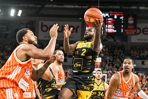 GER, BBL, ratiopharm Ulm vs MHP Riesen Ludwigsburg 06 03 2026, ratiopharm arena, Neu Ulm, GER, BBL, ratiopharm Ulm vs MHP Riesen Ludwigsburg, in the picture Joel Soriano Ulm, 12 , Tray Buchanan Ludwigsburg, 2 asserts himself energetically nordphotoxGmbHx xHafner nph00200