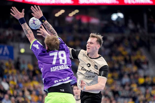 from left Edwin Aspenbäck RNL, 78 , Nico Schöttle BHC, 8 , on jump shot, throw, goal shot, action, action, game scene, 08 03 2026, Mannheim Germany , Handball, Bundesliga, Rhein Neckar Löwen Bergischer HC xozx