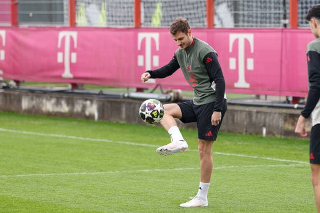 Josip Stanisic FC Bayern Muenchen, 44 with ball, GER, Final training, FC Bayern Muenchen, Football, UEFA Champions League, Round of 16, First leg, 2025 2026 season, 09 03 2026, GER, Final training, FC Bayern Muenchen, Football, UEFA Champions League, Round of 16, First leg, 2025 2026 season, 09 03 2026 Muenchen Copyright: xEibner-Pressefoto JennixMaulx EP_JML