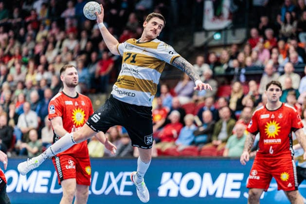Oliver Seidler HC Elbflorenz 2006, 71 in goal throw GER, TuS N Luebbecke vs HC Elbflorenz 2006, Handball, 2 Bundesliga, Matchday 23, Season 2025 2026, 09 03 2026 GER, TuS N Luebbecke vs HC Elbflorenz 2006, Handball, 2 Bundesliga, Matchday 23, Season 2025 2026, 09 03 2026 Luebbecke Copyright: xEibner-Pressefoto JanxRollingerx EP_JSK