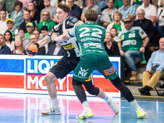 Oskar Joelsson ThSV Eisenach, 03 in duel with Erik Persson Frisch Auf Goeppingen, 22 , Frisch Auf Goeppingen vs ThSV Eisenach, Handball, 1 Bundesliga, Men, Season 2025 2026, 09 03 2026, Frisch Auf Goeppingen vs ThSV Eisenach, Handball, 1 Bundesliga, Men, Season 2025 2026, 09 03 2026 Goeppingen Copyright: xEibner-Pressefoto MichaelxSchmidx EP_MST