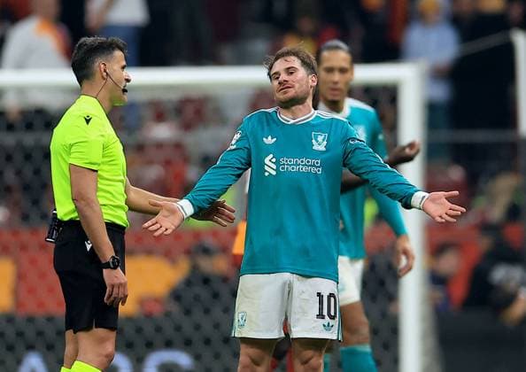 Alexis Mac Allister of Liverpool reacts towards referee Jesus Gil Manzano Galatasaray v Liverpool, UEFA Champions League, Round of 16, First Leg, Football, RAMS Park, Istanbul, Turkiye - 10 Mar 2026Istanbul RAMS Park Turkey EDITORIAL USE ONLY No use with unauthorised audio, video, data, fixture lists, club league logos or live services. Online in-match use limited to 120 images, no video emulation. No use in betting, games or single club league player publications. Copyright: xGeorgexTewkesbury Shutterstockx 16740258cx